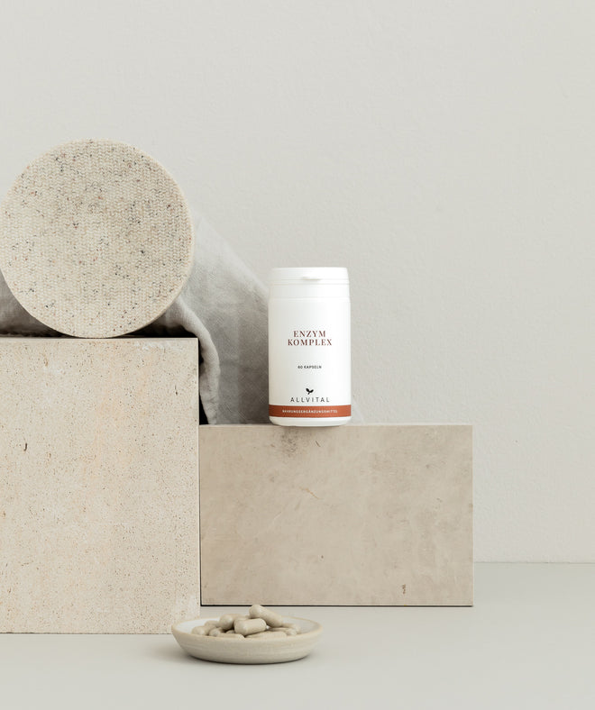 Enzym Komplex von Allvital enthält die wichtigen Verdauungsenzyme Amylase, Protease, Lactase, Lipase und Cellulase sowie sekundäre Pflanzenstoffe und Bitterstoffe Enzym Komplex von Allvital enthält die wichtigen Verdauungsenzyme Amylase, Protease, Lactase, Lipase und Cellulase sowie sekundäre Pflanzenstoffe und Bitterstoffe