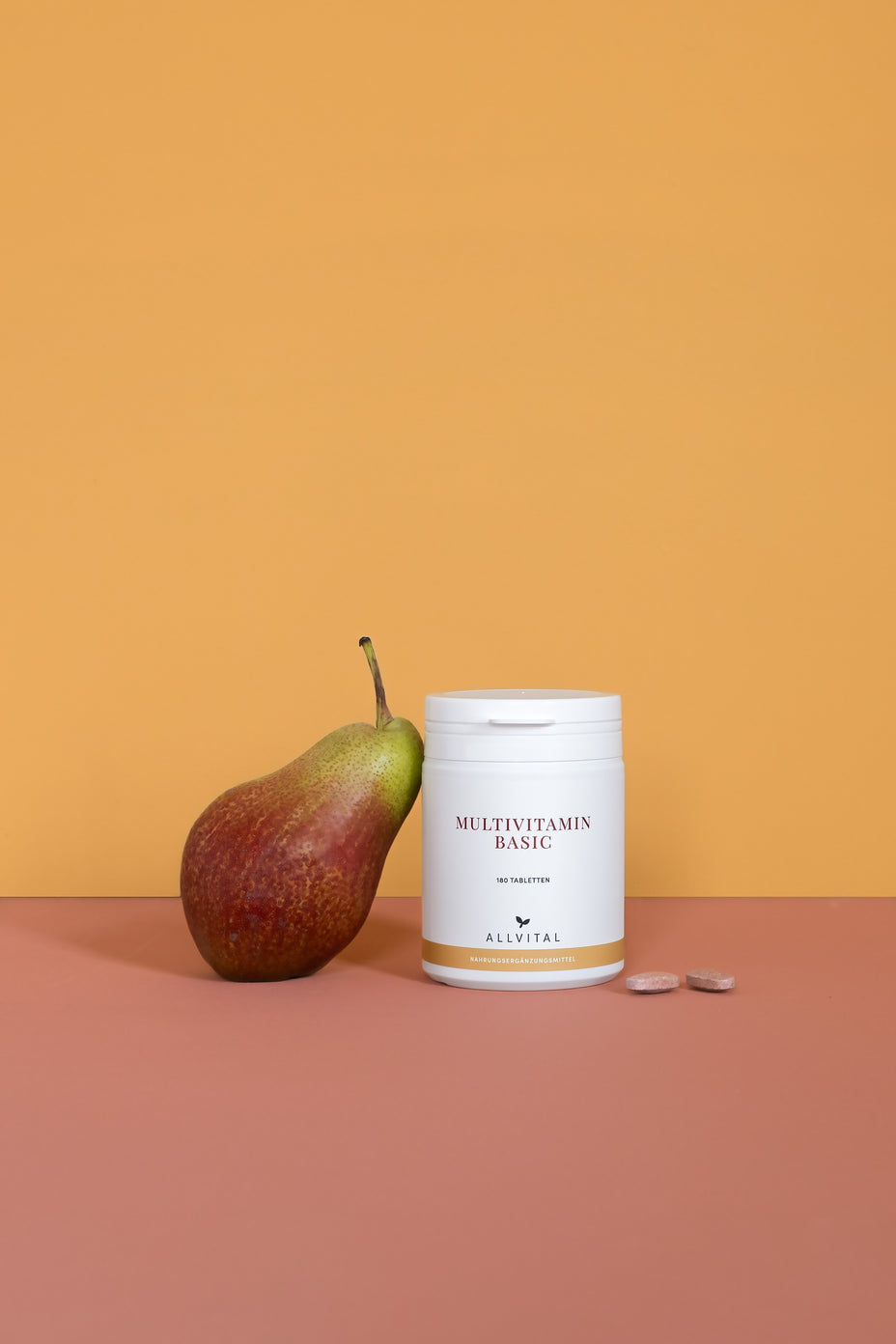 Holiday companions wanted: the 5 must-have supplements for your trip