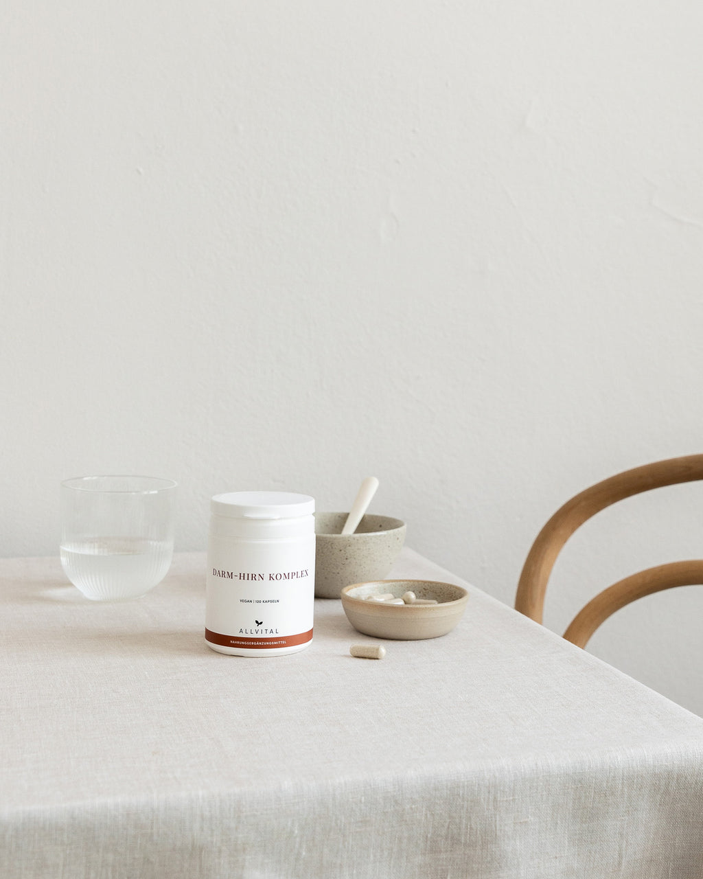 Allvital Darm-Hirn Komplex enthält L-Glutamin, Cholin und sekundäre Pflanzenstoffe aus der Katzenkralle und Lapacho. Für eine gesunde Darm- und Gehirnfunktion